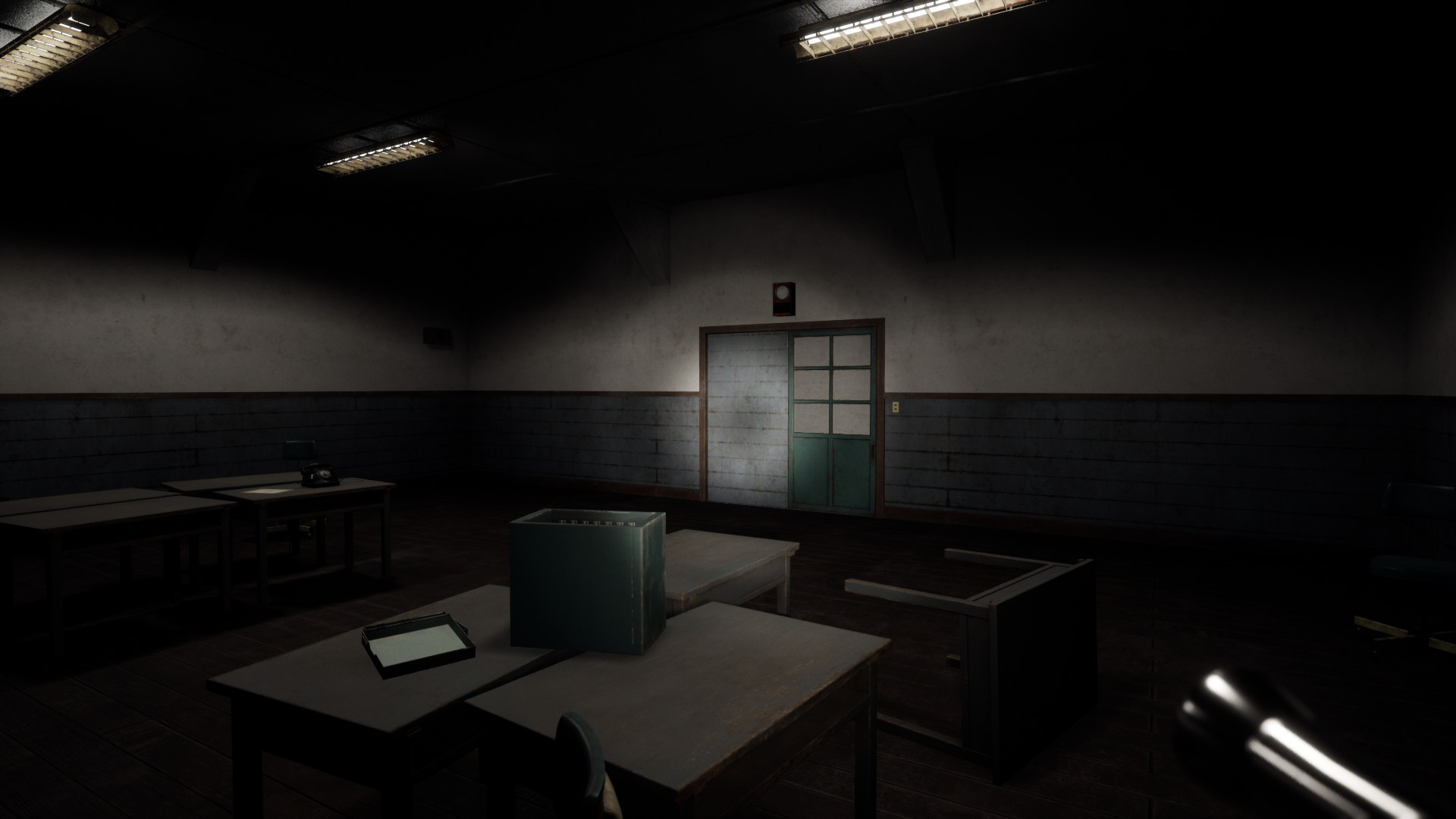 Hanako in the abandoned school screenshot 4