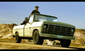 Trailer AOM SF trailer thumbnail