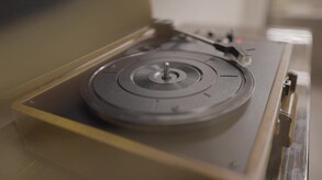 Trailer trailer thumbnail