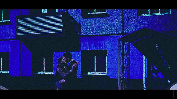 Official Trailer / Teaser trailer thumbnail