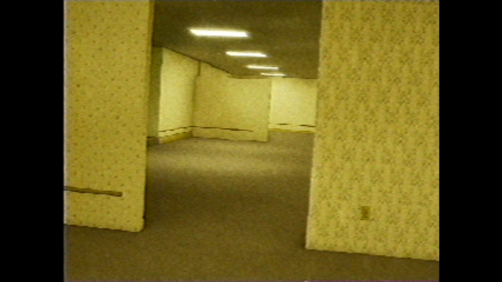 BACKROOMS screenshot 1
