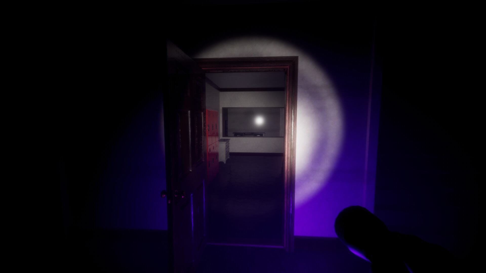 Backrooms: The Wrong Reality screenshot 2